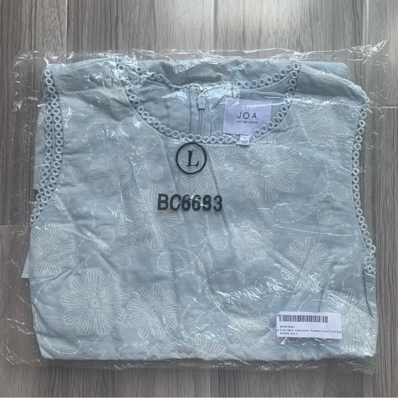 NWT J.O.A. Asymmetrical Sleeveless Ruffle Dress - Picture 5 of 14